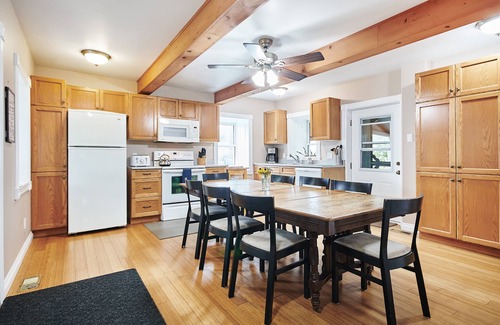 Edwardsburgh/Cardinal House | RIVERLEE 5-BEDROOM 3-ACRE WATERFRONT ESCAPE