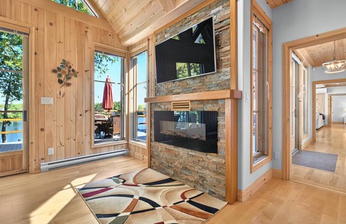 Weldford Ski Chalet | Riverlight Retreat — a cozy riverfront cottage in Browns Yard.