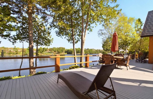 Weldford Ski Chalet | Riverlight Retreat — a cozy riverfront cottage in Browns Yard.