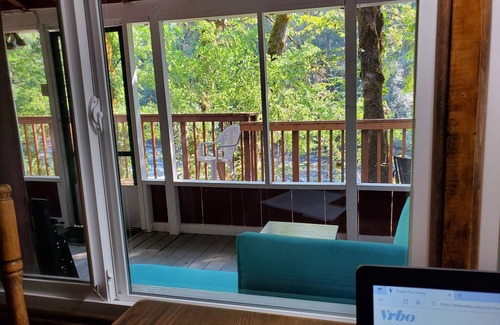 Blue River Cabin | RiverPeace on the McKenzie