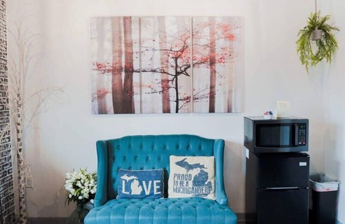 Niles Apartment | Rivers Edge Lofts - Unit 2