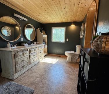 Houston House | Rivers Edge Retreat - A true Alaskan experience! Secluded location on the river providing a private peaceful getaway, minutes from town