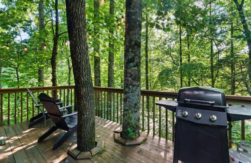 Robbinsville Hotel | Rivers Edge Treehouses
