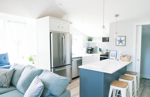 South Kingstown Cottage | Rivers Landing a Cozy Cottage-100 Feet from River, Water Views and River Access