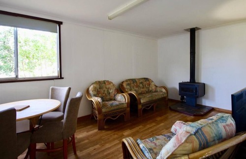 Augusta Cottage | Riverscape Cottage No.2 - Riverscape - unit 2 is an easy walk to the Blackwood River and cosy fire place