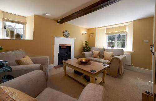 Monsal Dale House | Riversdale Farm Cottage Upperdale Peak District