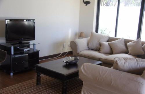 Onrus House | Riverside 18