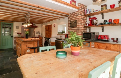 Maiden Newton Cottage | RIVERSIDE 67 DORCHESTER ROAD, pet friendly in Maiden Newton