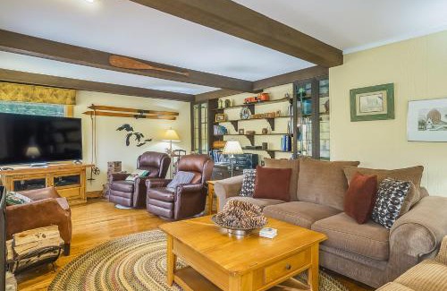 Thompsonville Cabin | Riverside Abode