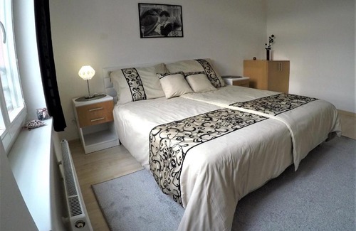 Andel Apartment | Riverside Apartment Anděl