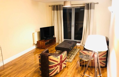 Greenwich Apartment | Riverside Apartment