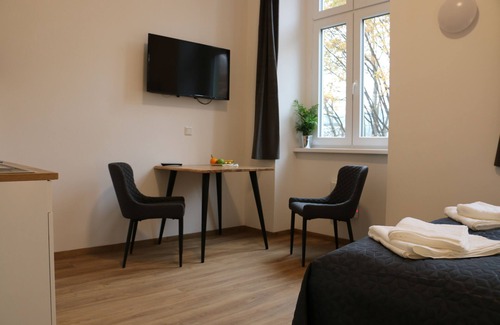 Rathausviertel Apartment | Riverside Apartment im Zentrum