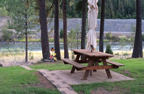 Libby Cabin | Riverside Cabin adjacent to Kootenai National Forest with Mountain View