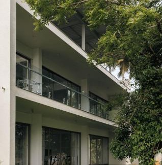 Inna House | Riverside Canopy