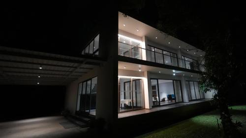 Inna House | Riverside Canopy
