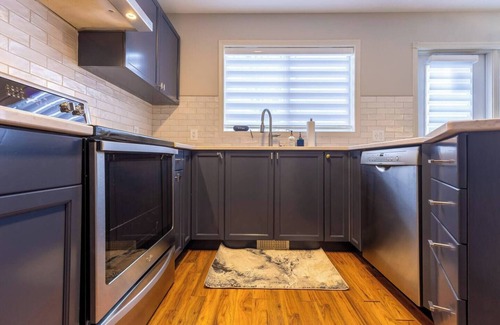 East Kootenay Condo | Riverside Chalet + Suite. Enormous Space
