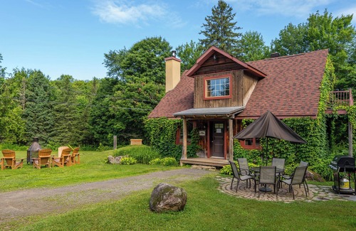 Mauricie House | Riverside Chalet w/Fireplace | Perfect Nature Trails, & Peaceful Vibes