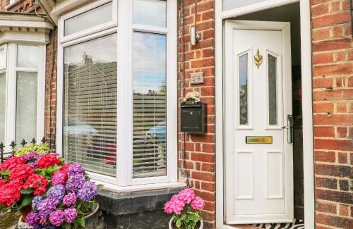 Ambergate House | Riverside Cottage