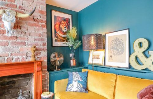 Ambergate House | Riverside Cottage