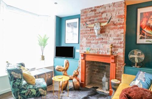 Ambergate House | Riverside Cottage