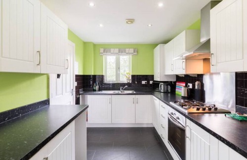 Evesham House | Riverside Cottage -