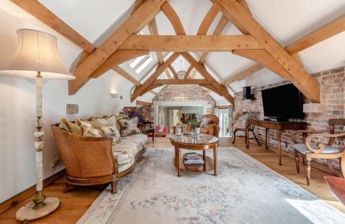 Wareham House | Riverside Cottage - Wareham