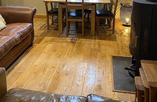 Staveley Cottage | Riverside Cottage with bike storage - just 10 mins from Windermere