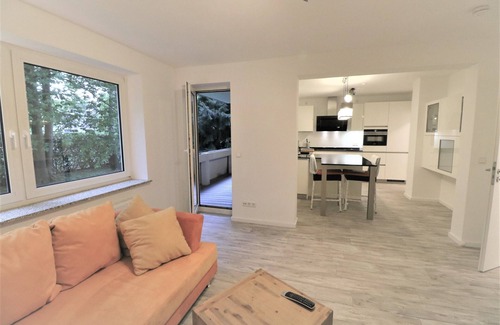 Leichlingen Apartment | Riverside:Trade fair, business, apartment 2 bedrooms 2 king size beds 1 sleeping c. 84 m²
