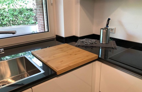 Leichlingen Apartment | Riverside:Trade fair, business, apartment 2 bedrooms 2 king size beds 1 sleeping c. 84 m²