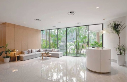Singapore River Hotel | Riverside Exec Suite King +Breakfast Hotel with Gorgeous Skyline View Singapore