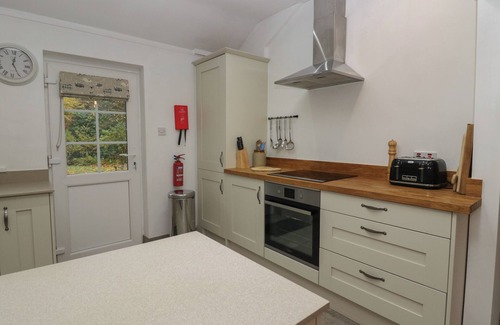 Bretherdale Cottage | RIVERSIDE, family friendly, with hot tub in Kendal
