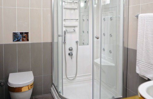 Karavas Hotel | Riverside Garden Resort