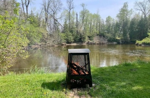 Brock House | Riverside Glamping