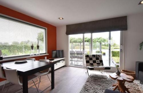 Nigtevecht House | Riverside holiday home near Amsterdam