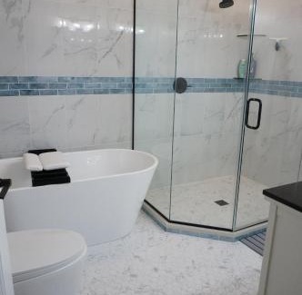 Saint Joseph House | Riverside Home Near Beaches, Pier, downtown