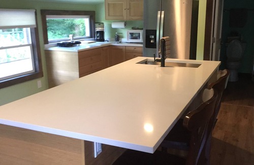 Pine Meadow Apartment | RIVERSIDE HOMESTEAD on the Farmington River