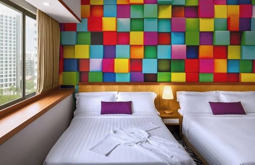 Singapore River Hotel | Riverside Hotel Family Room 2 Queen Hotel with Gorgeous Skyline View Singapore