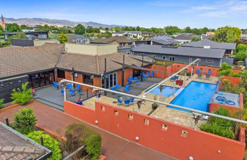 Blenheim Hotel | Riverside Hotel Marlborough