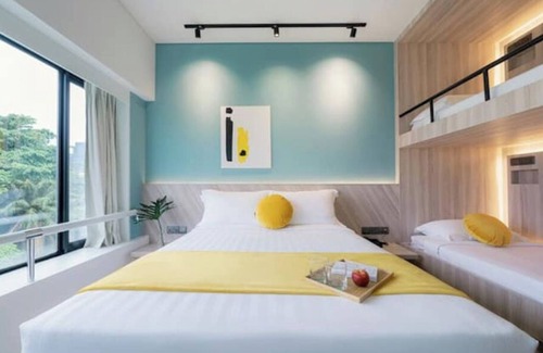 Tiong Bahru Estate Hotel | Riverside Hotel Singapore Premier Family Room