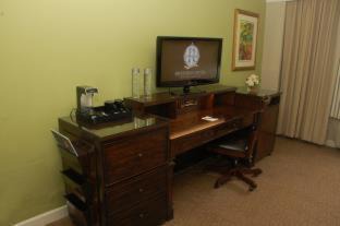 Beverly Heights Hotel | Riverside Hotel