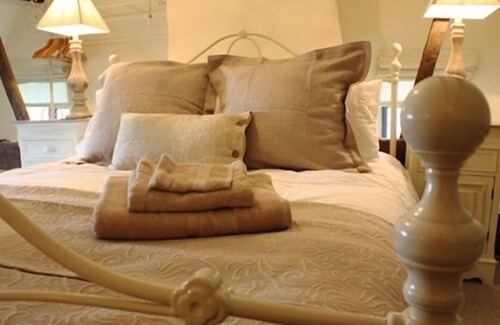 Costessey Bed & Breakfast | Riverside House