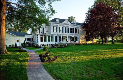 Warsaw Bed & Breakfast | Riverside Inn Bed and Breakfast