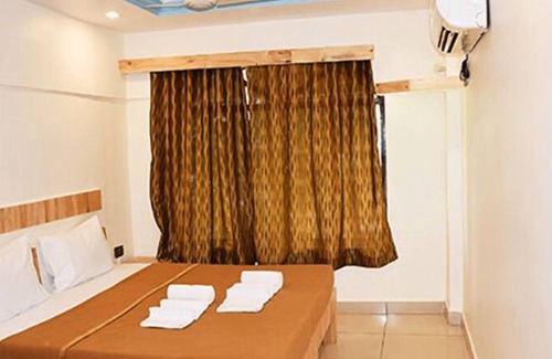 Koynanagar Hotel | Riverside Inn