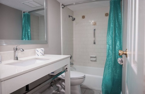Danville Hotel | Riverside Inn & Suites Danville Ceaser Casino