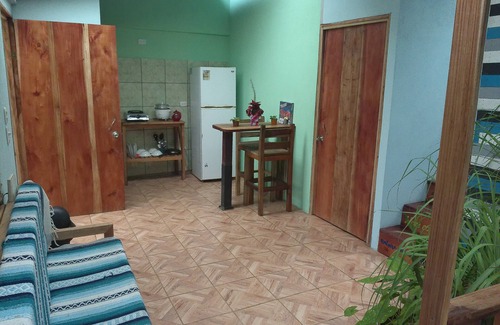 Guayabo House | Riverside Joy Cabin: Solar Hot Tub, Private Decks, Rainforest Reserve Costa Rica