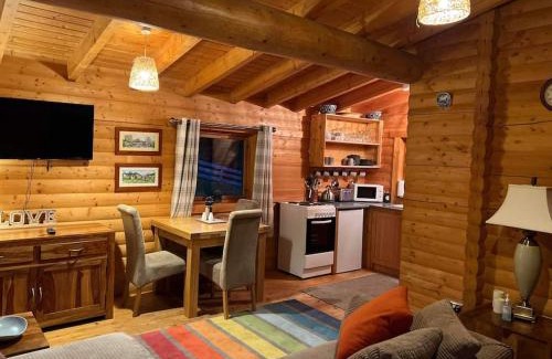 Pitlochry Apartment | Riverside Lodge in Killiecrankie
