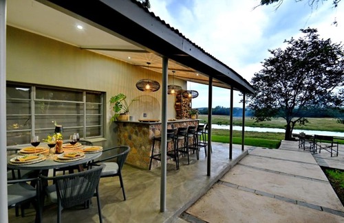 Kgetlengrivier House | Riverside Lodge