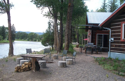 South Fork Cabin | Riverside Meadows Guest Cabin on Rio Grande Free Kayaking and Rafting