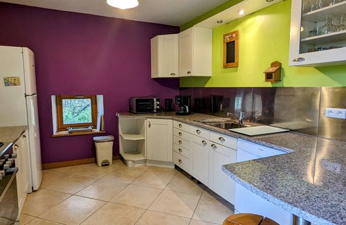 Bonzee Cottage | Riverside Mill: Renovated Historic Retreat in Lorraine Nature Park
