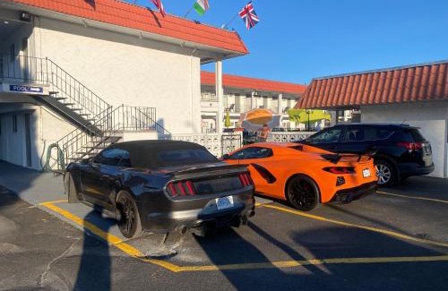 Okanagan-Similkameen Hotel | Riverside Motel